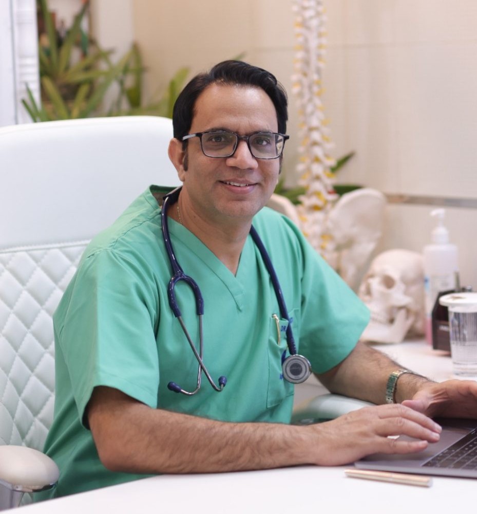 Dr. Aditya Singh Bhati - Beste neurochirurg